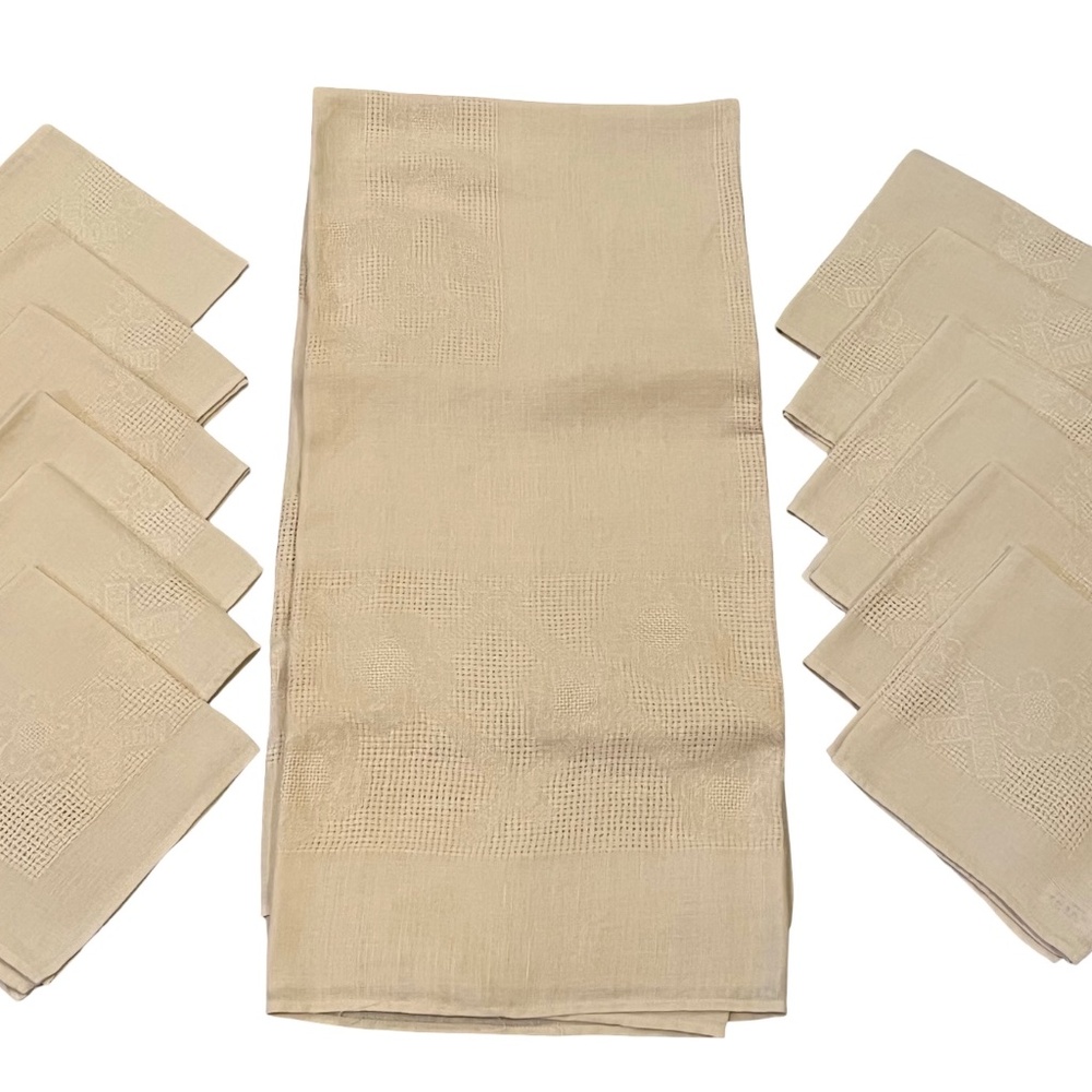 Irish Linen Beige Tablecloth 65” x 50” and 12 Coordinating Napkins NEW